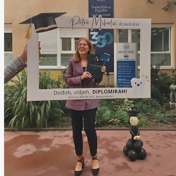 cura-s-okvirom-za-promociju Personalizirani okvir za promociju i diplomu